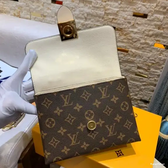 VUITTON LOCKY LOUIS BB 0605